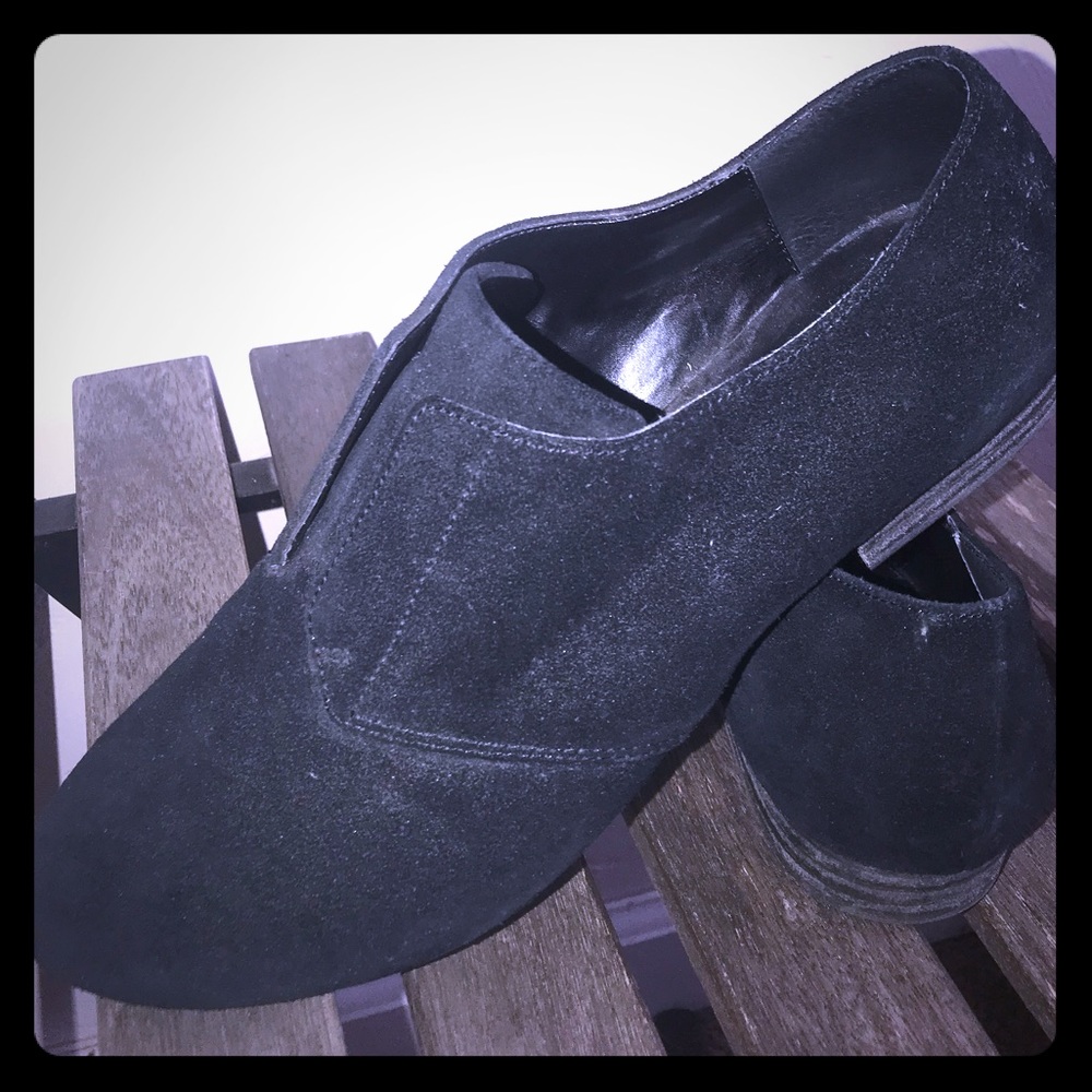 Women’s suede slip on shoes
